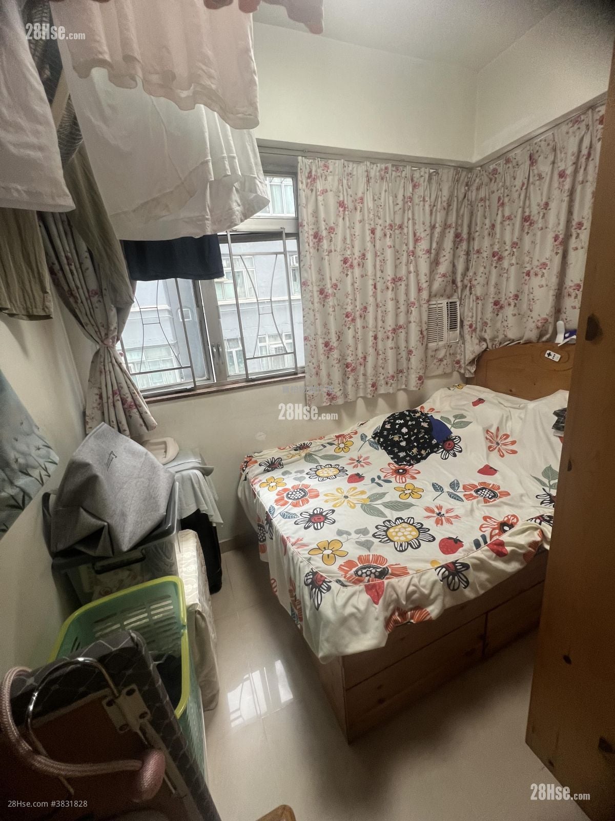 Man Fat Building Sell 2 Bedrooms , 1 Bathroom 336 ft²