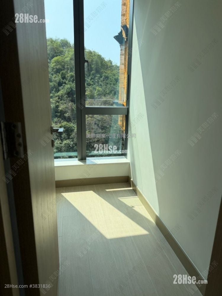 朗譽 租盤 3 房 , 1 浴室 589 平方呎
