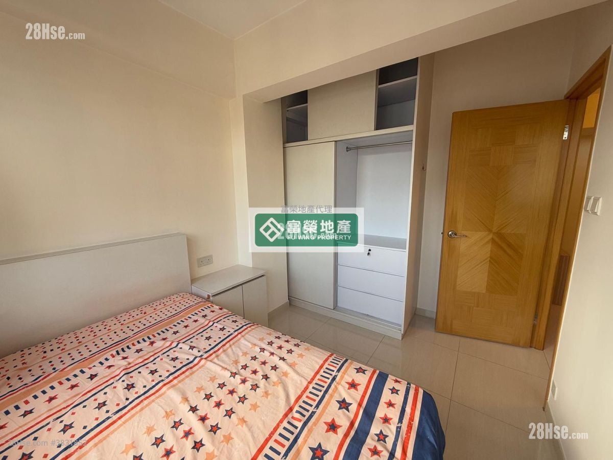 Wang On Building Rental 3 Bedrooms , 1 Bathroom 561 ft²