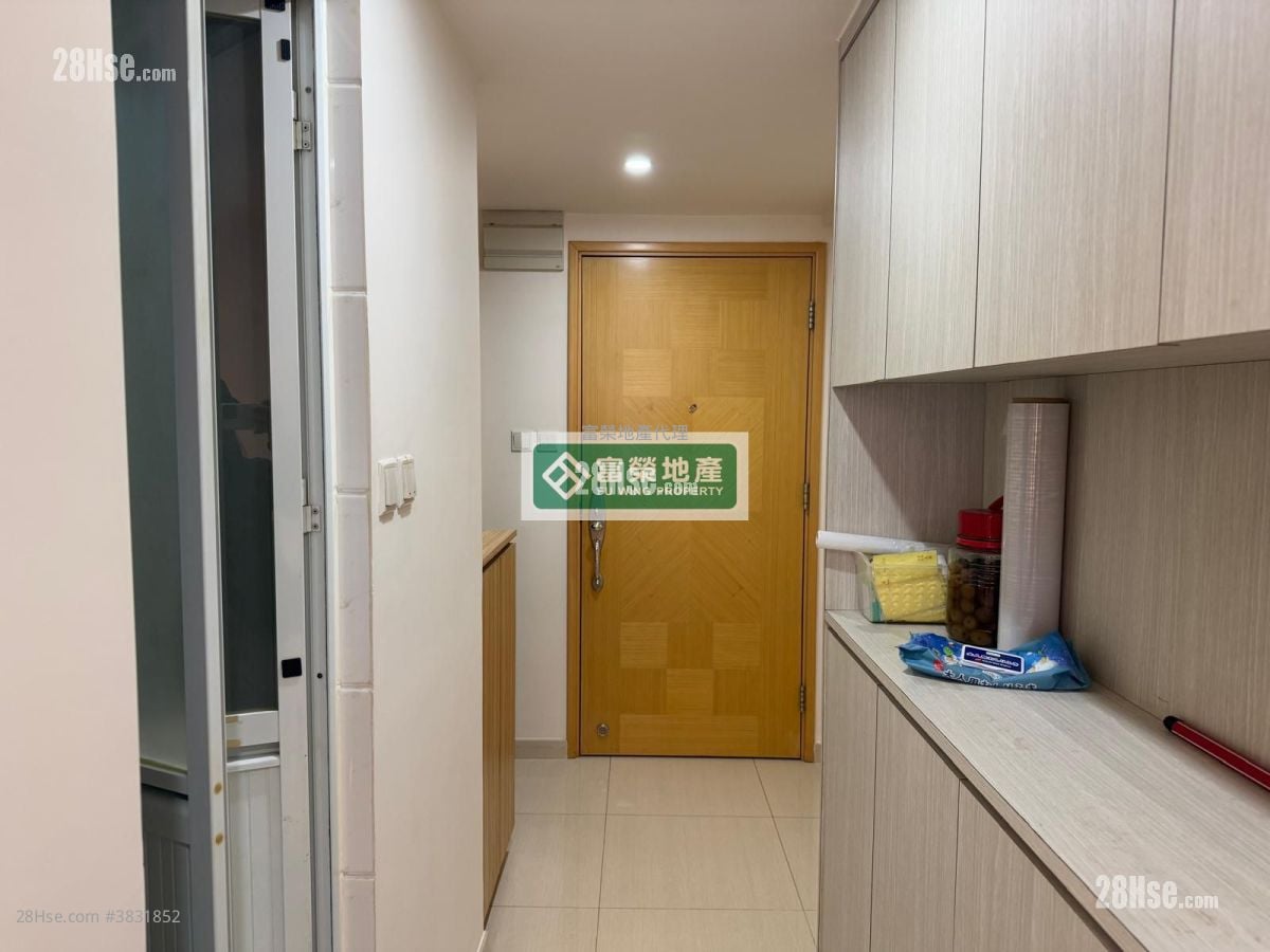 Wang On Building Rental 3 Bedrooms , 1 Bathroom 561 ft²