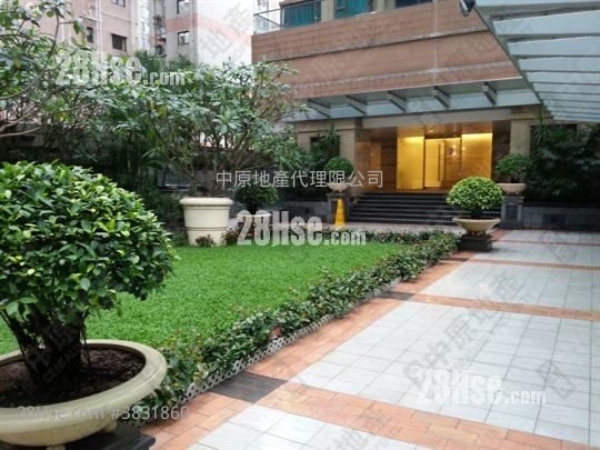 The Zenith Sell 2 Bedrooms 487 ft²