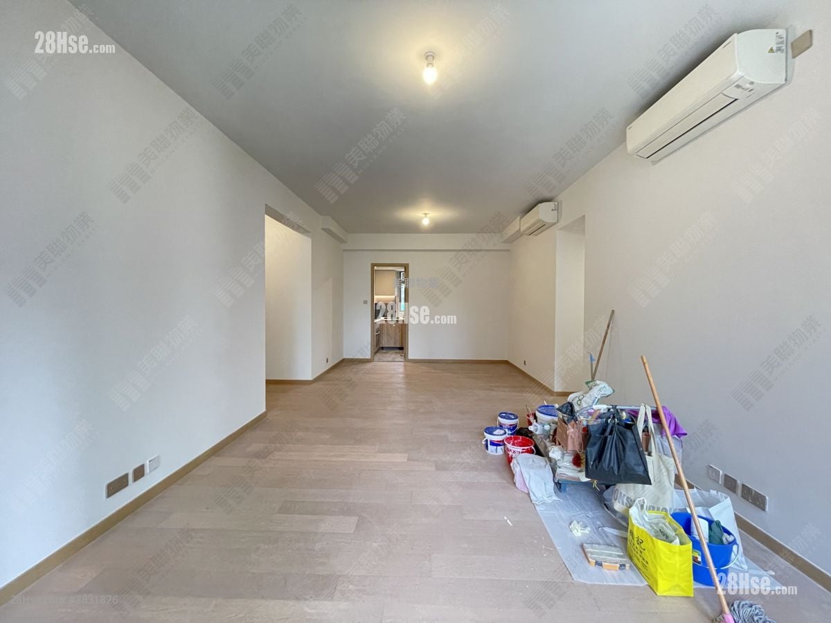 Centra Horizon Rental 1,225 ft²