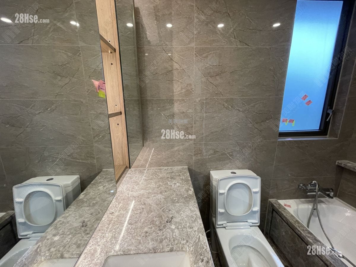 Centra Horizon Rental 1,225 ft²
