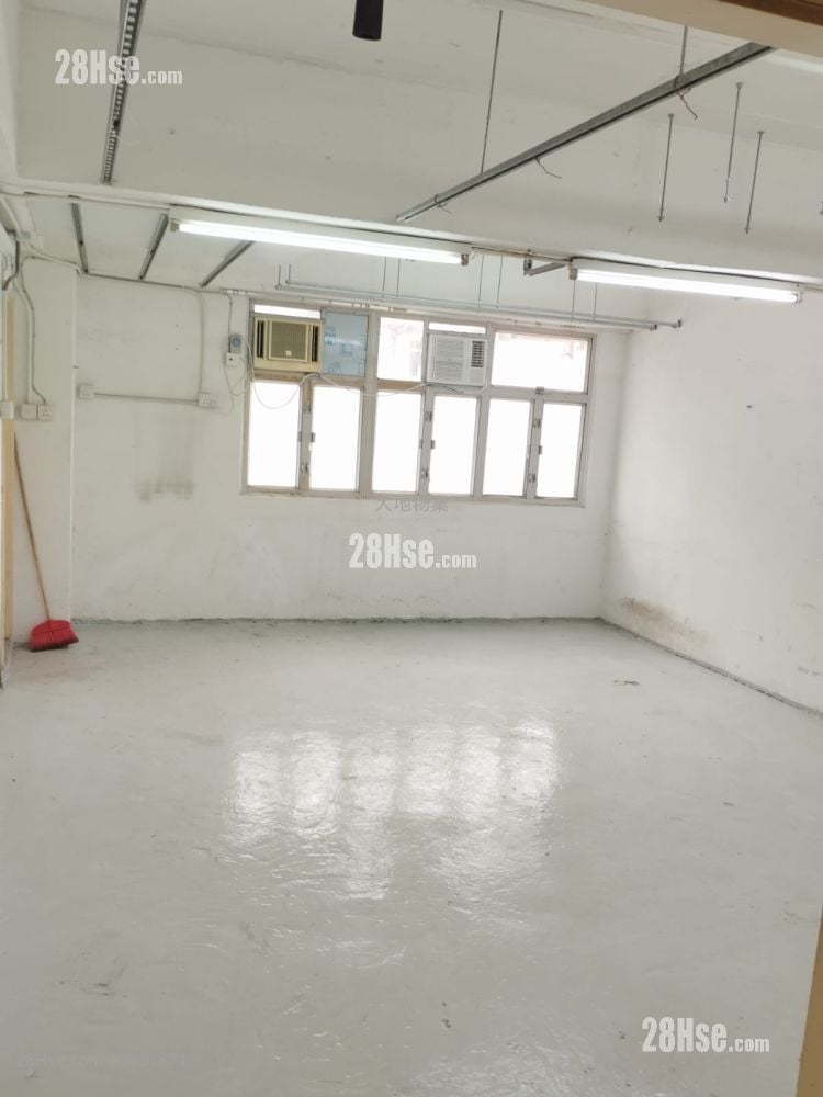 Tak Lee Industrial Centre Rental Studio , 1 Bathroom 450 ft²