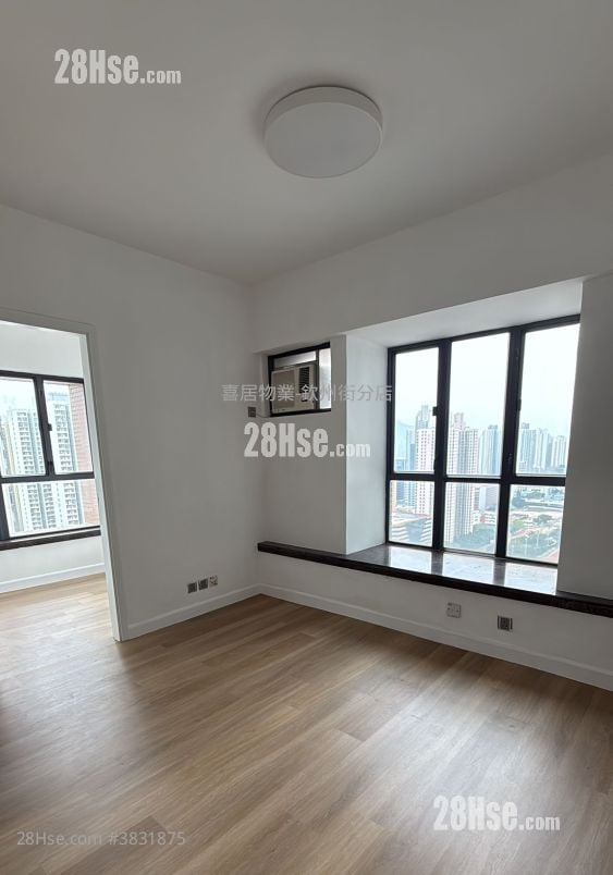 Florence Plaza Sell 2 Bedrooms , 1 Bathroom