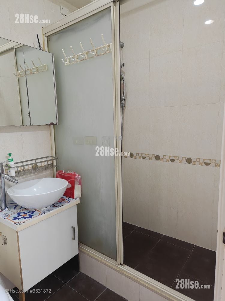 Kwai Fong Terrace Rental 1 Bedroom , 1 Bathroom 415 ft²