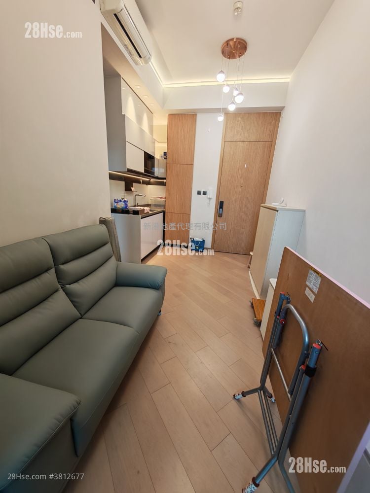 The Vantage Sell 2 Bedrooms , 1 Bathroom 381 ft²