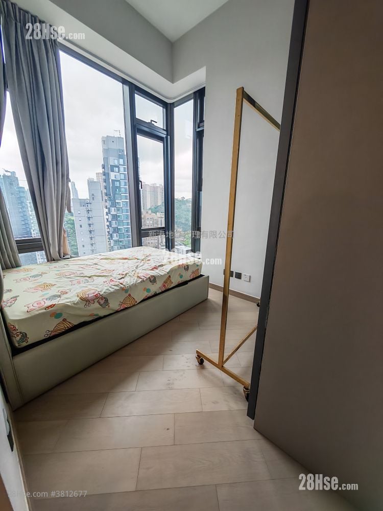 The Vantage Sell 2 Bedrooms , 1 Bathroom 381 ft²