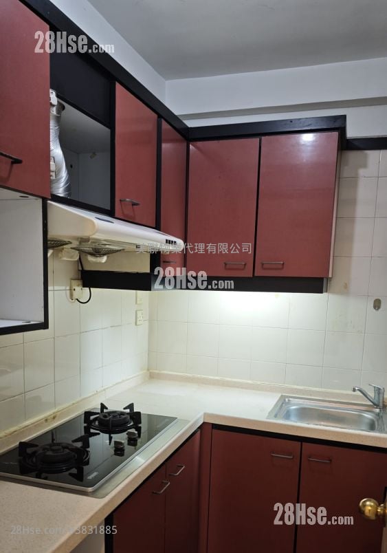 kitchen: Flora Plaza Sell 2 Bedrooms , 1 Bathroom 370 ft²