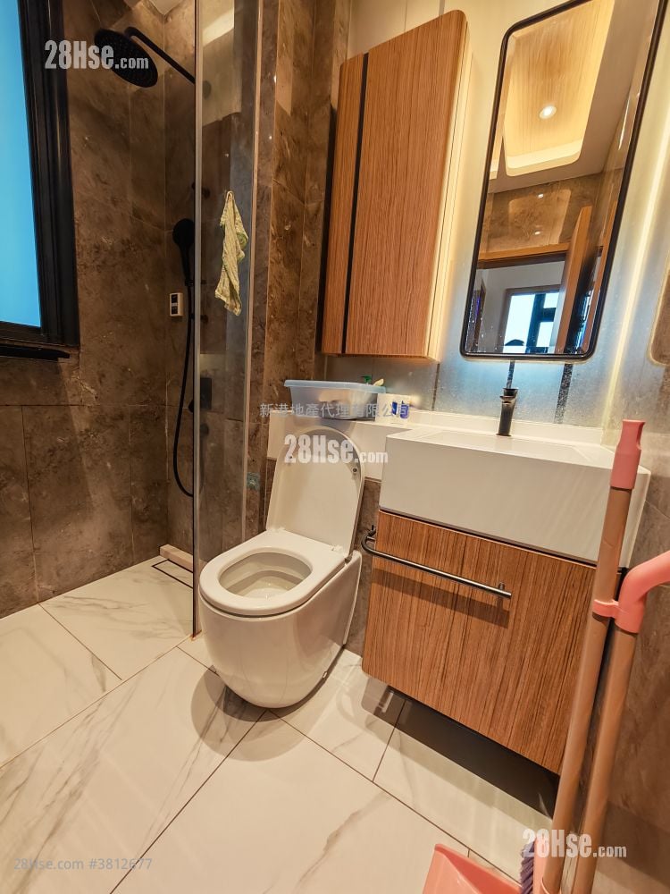 The Vantage Sell 2 Bedrooms , 1 Bathroom 381 ft²