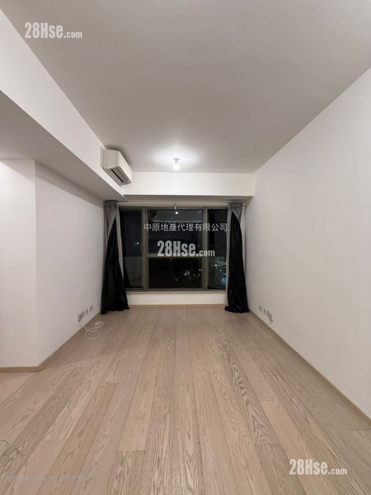 Sea To Sky Sell 2 Bedrooms 478 ft²