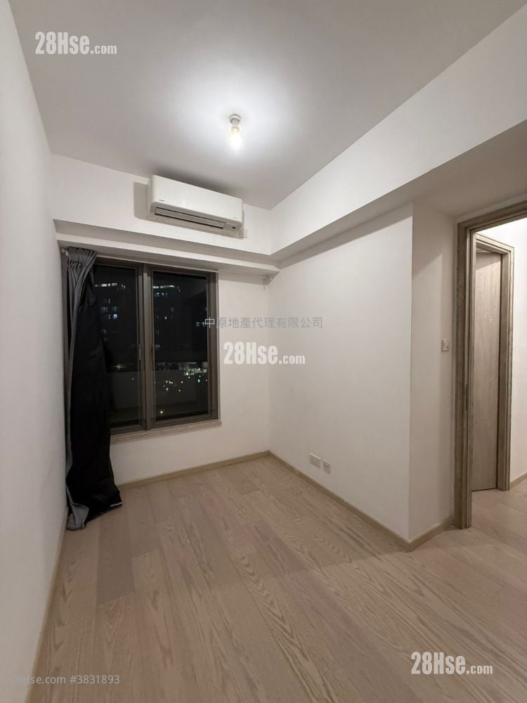 Sea To Sky Sell 2 Bedrooms 478 ft²