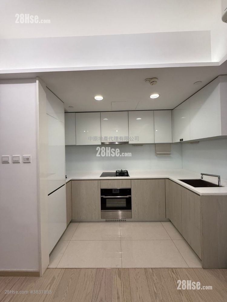 Sea To Sky Sell 2 Bedrooms 478 ft²