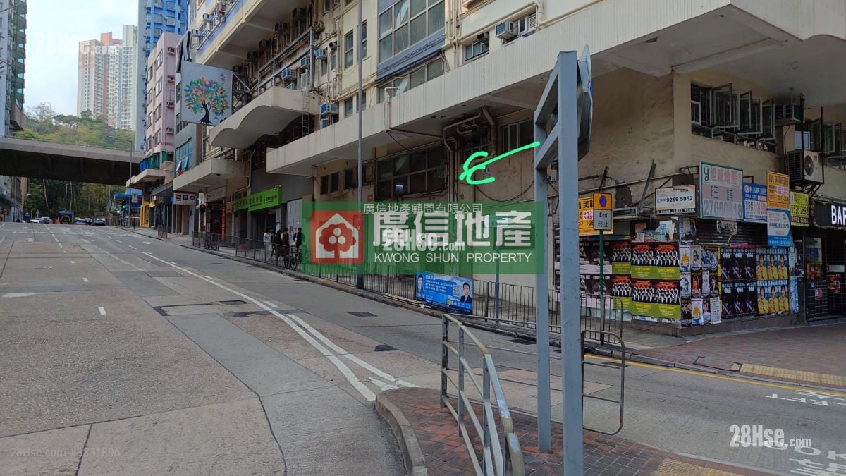 Cheong Shing Court Sell 3 Bedrooms , 1 Bathroom 475 ft²