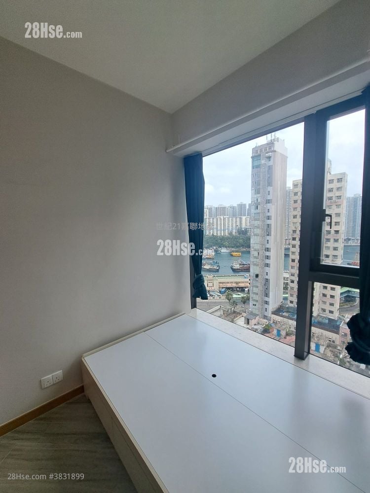 South Walk Aura Sell 1 Bedroom , 1 Bathroom 254 ft²