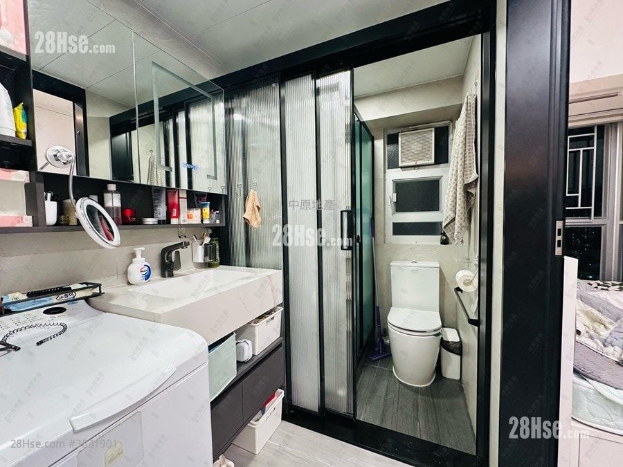 The Pinnacle Sell 3 Bedrooms , 2 Bathrooms 614 ft²