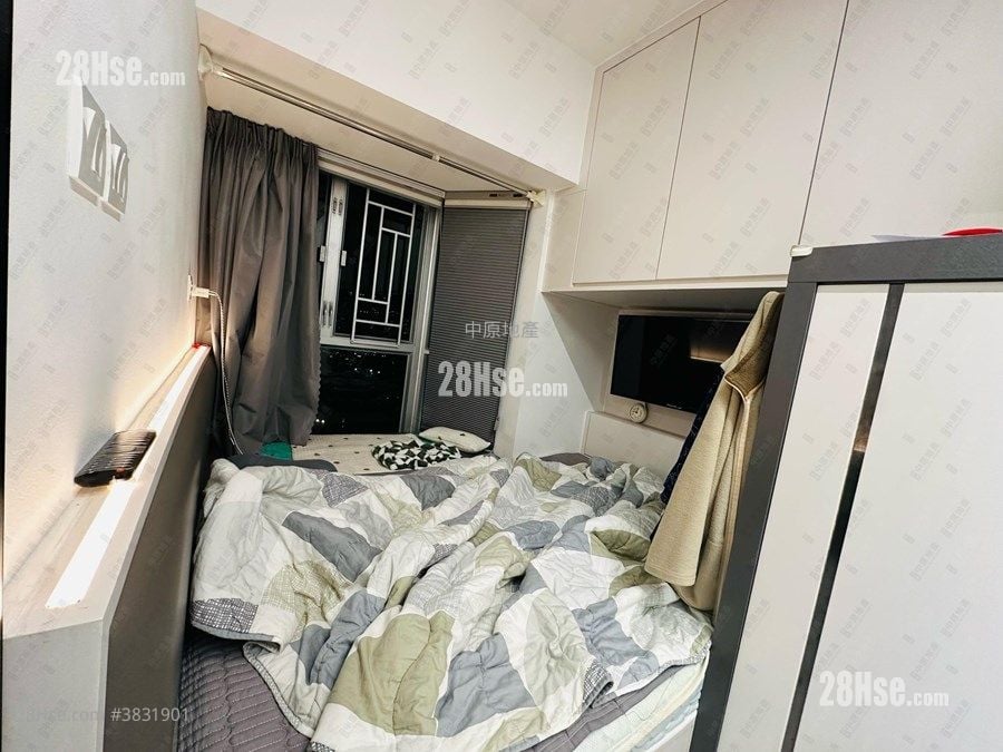 The Pinnacle Sell 3 Bedrooms , 2 Bathrooms 614 ft²