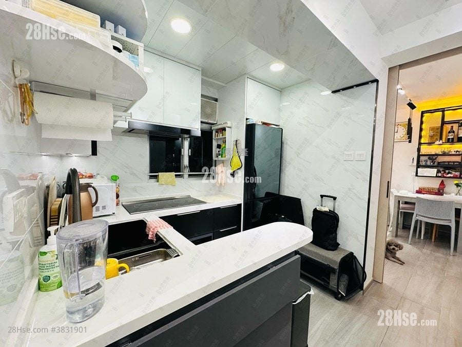 The Pinnacle Sell 3 Bedrooms , 2 Bathrooms 614 ft²