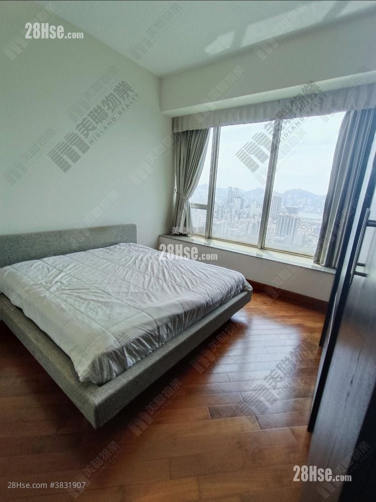 The Hermitage Sell 3 Bedrooms 1,294 ft²