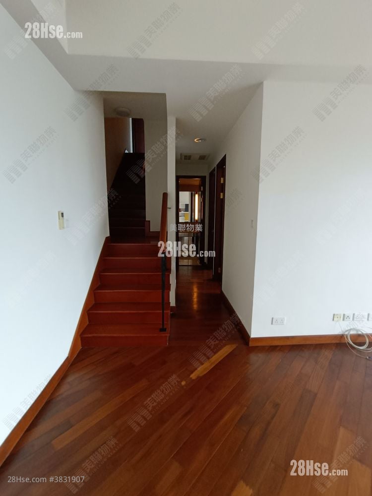 The Hermitage Sell 3 Bedrooms 1,294 ft²