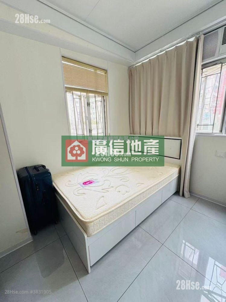 Wing Tak Building Sell 2 Bedrooms , 1 Bathroom 550 ft²