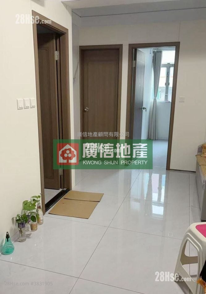 Wing Tak Building Sell 2 Bedrooms , 1 Bathroom 550 ft²