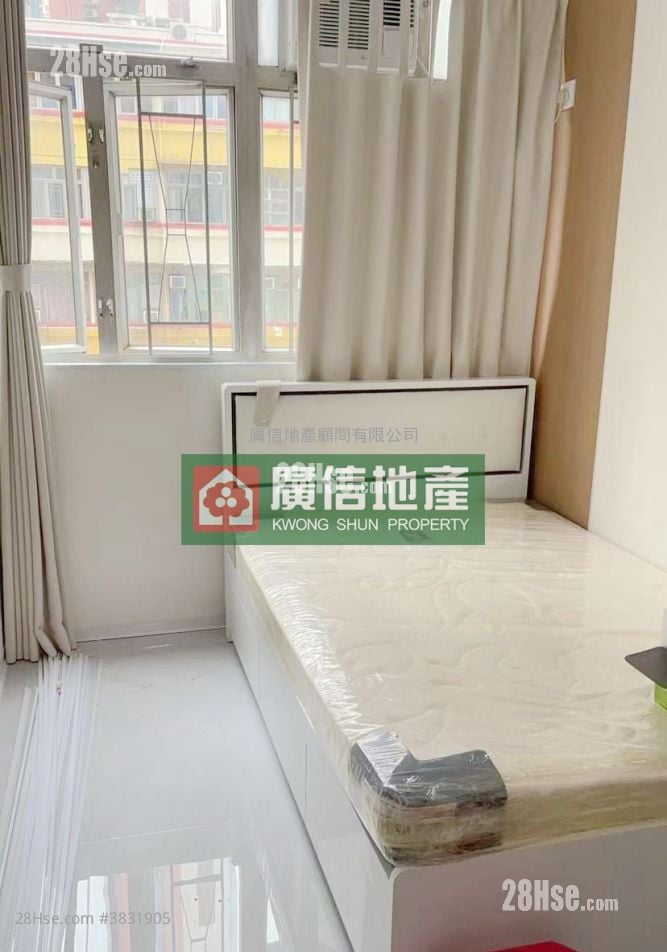 Wing Tak Building Sell 2 Bedrooms , 1 Bathroom 550 ft²