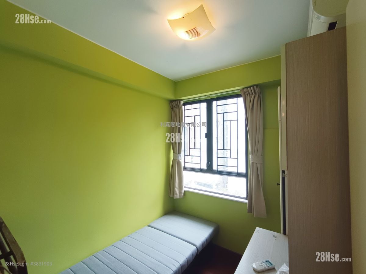 Parc Oasis Rental 3 Bedrooms , 2 Bathrooms 522 ft²