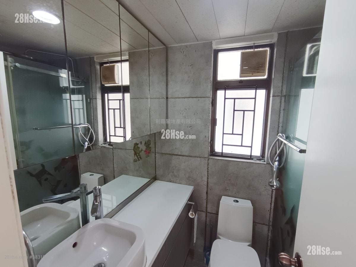 Parc Oasis Rental 3 Bedrooms , 2 Bathrooms 522 ft²