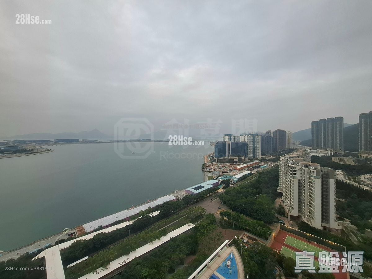 Seaview Crescent Sell 4 Bedrooms , 3 Bathrooms 854 ft²