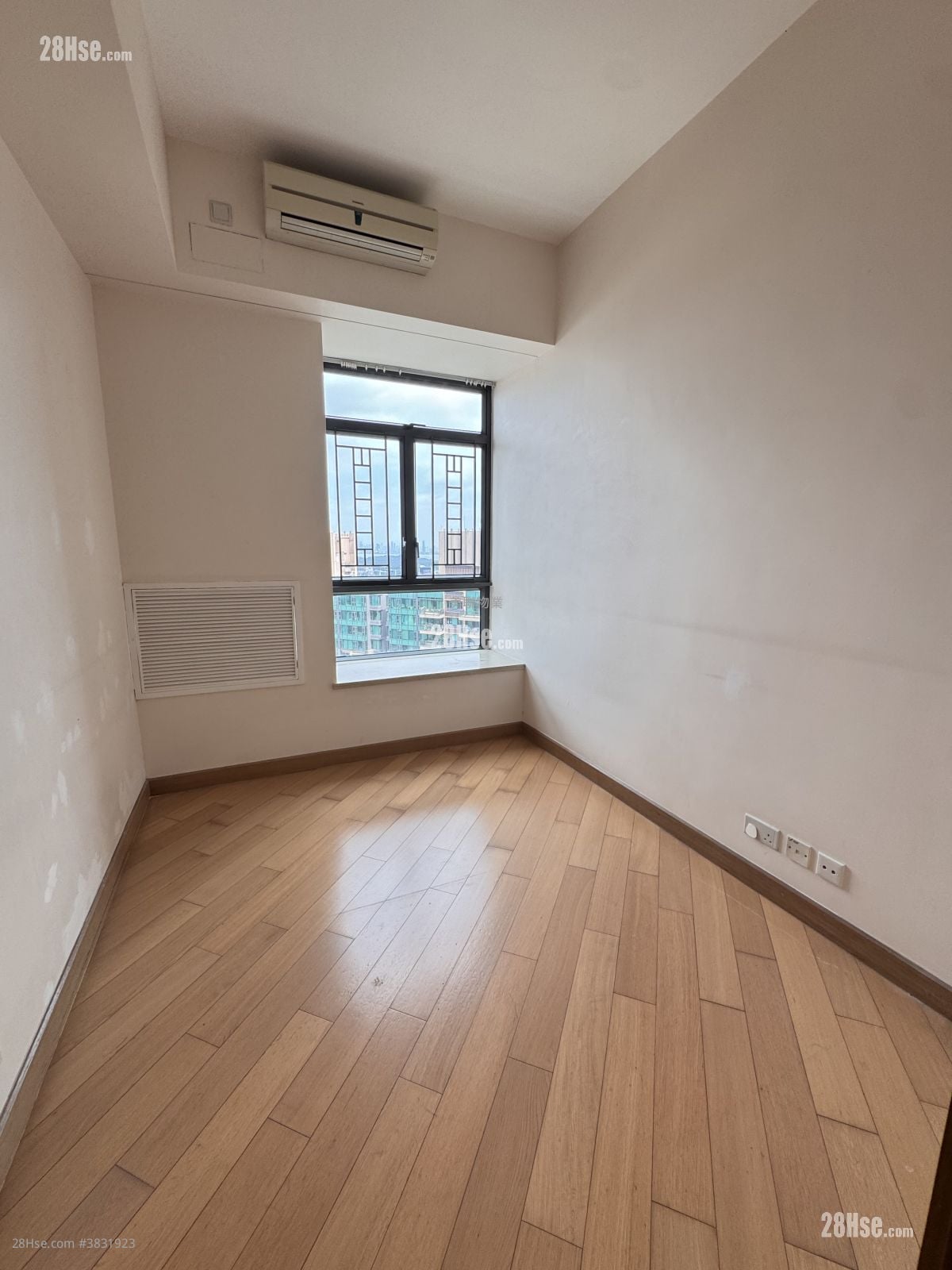 Yoho Midtown Sell 3 Bedrooms 693 ft²