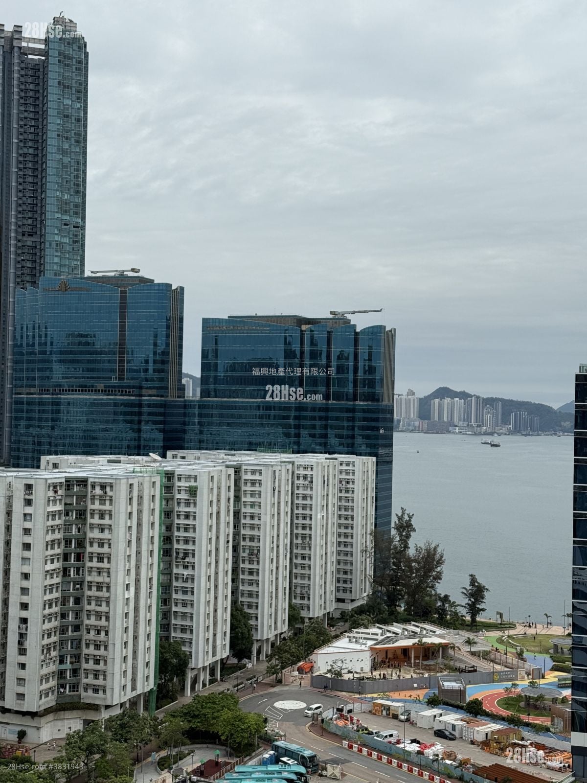 Stars By The Harbour Rental 4 Bedrooms , 2 Bathrooms 731 ft²