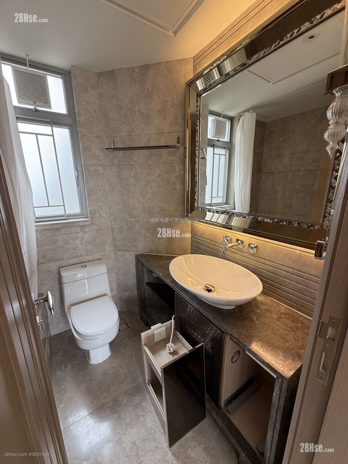 Stars By The Harbour Rental 4 Bedrooms , 2 Bathrooms 731 ft²