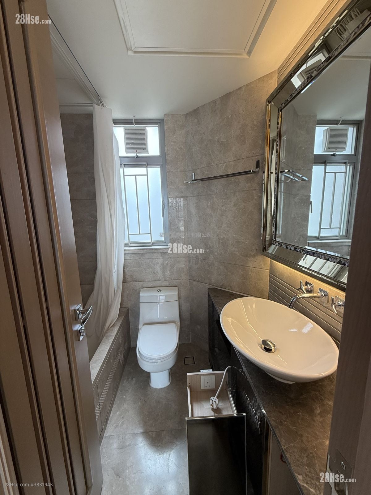 Stars By The Harbour Rental 4 Bedrooms , 2 Bathrooms 731 ft²