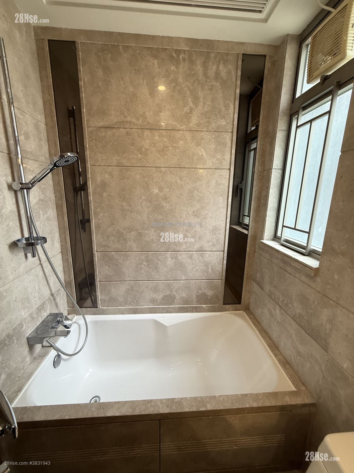 Stars By The Harbour Rental 4 Bedrooms , 2 Bathrooms 731 ft²