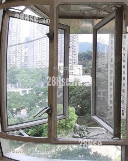 Lung Poon Court Sell 1 Bedroom 353 ft²