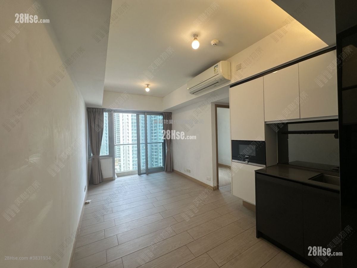 Century Link Sell 2 Bedrooms , 1 Bathroom 484 ft²