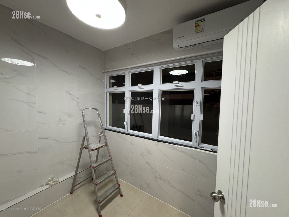 Prat Mansions Rental 1 Bedroom , 1 Bathroom 401 ft²