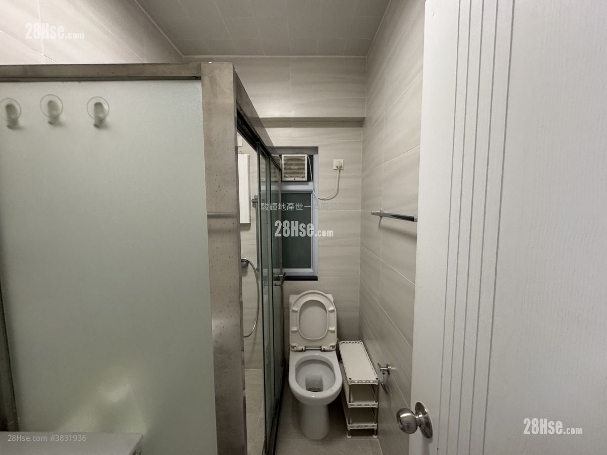 Prat Mansions Rental 1 Bedroom , 1 Bathroom 401 ft²