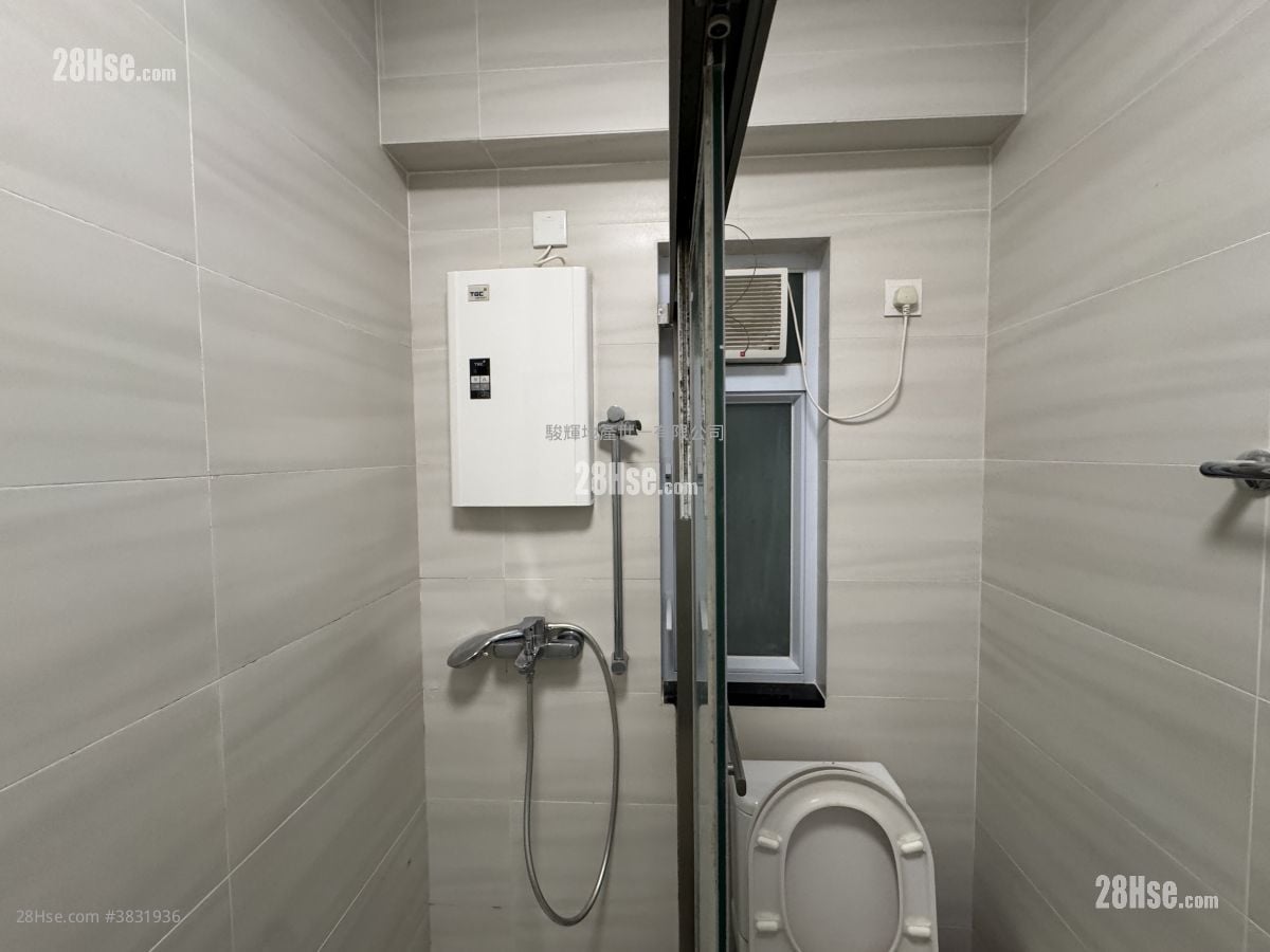 Prat Mansions Rental 1 Bedroom , 1 Bathroom 401 ft²