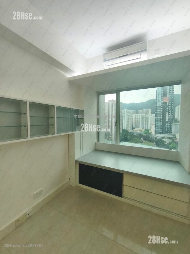 Festival City Sell 4 Bedrooms , 2 Bathrooms 961 ft²
