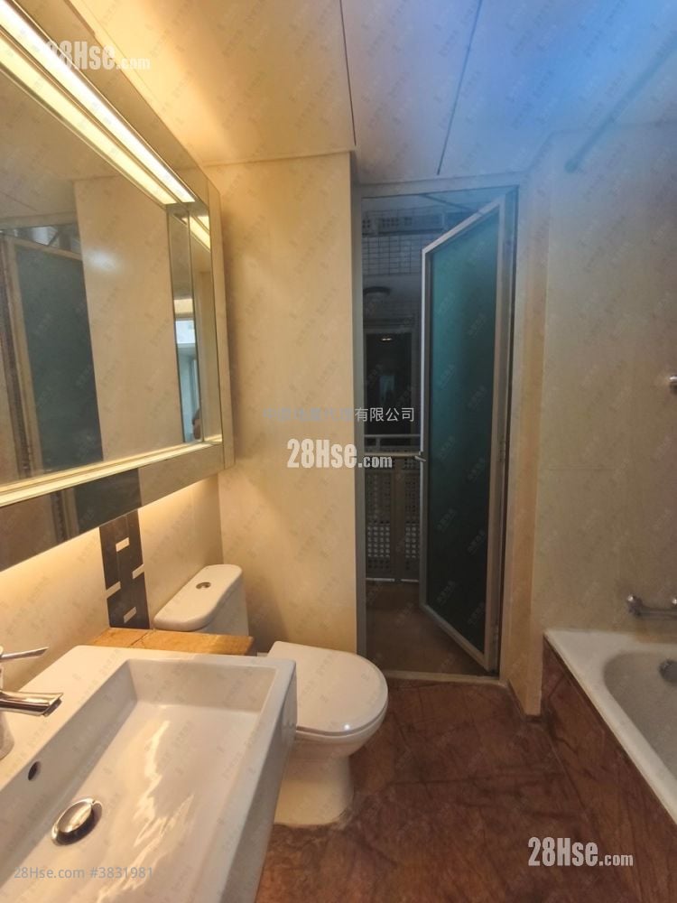 Festival City Sell 4 Bedrooms , 2 Bathrooms 961 ft²