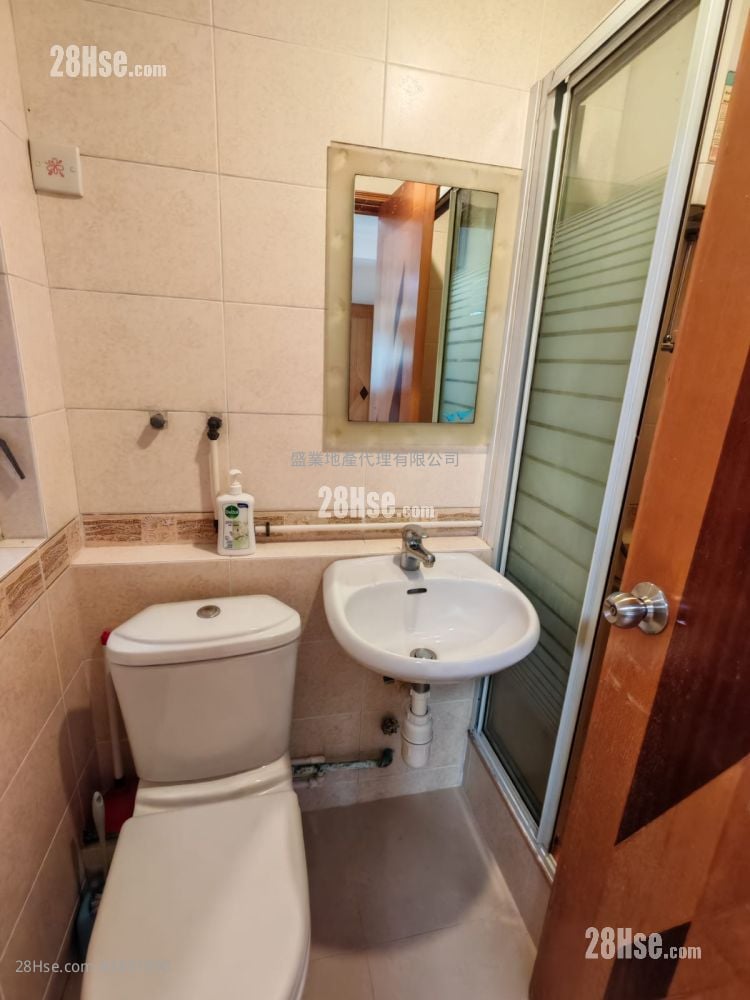 Tsuen Wan Centre Rental 1 Bedroom , 1 Bathroom 329 ft²