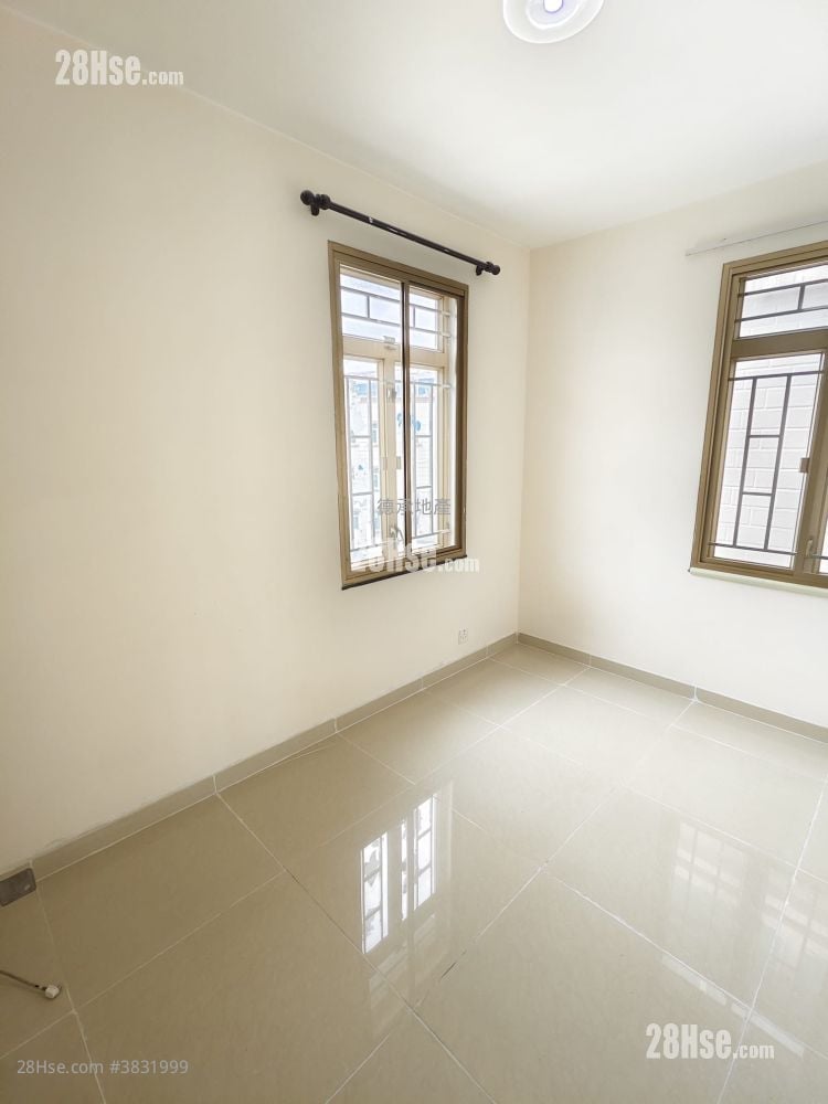 Village Rental 3 Bedrooms , 1 Bathroom