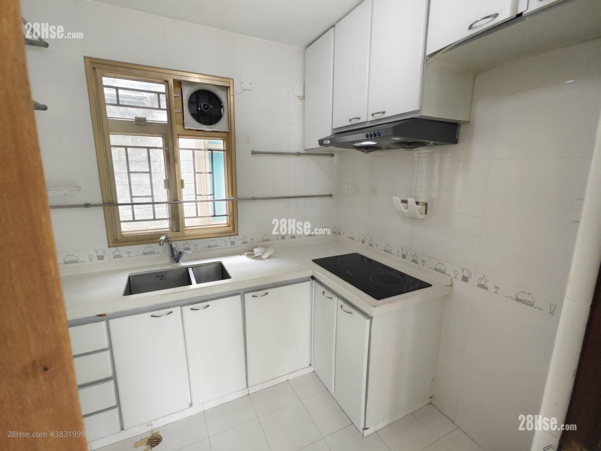 Village Rental 3 Bedrooms , 1 Bathroom