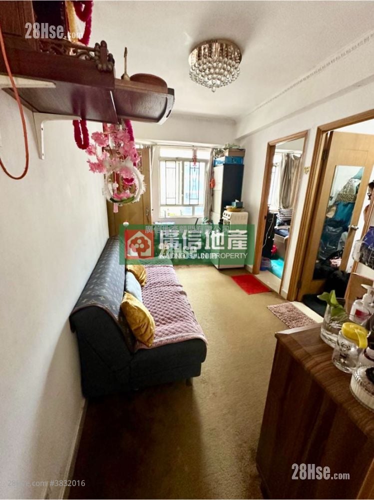 Kai Yee Court Sell 2 Bedrooms , 1 Bathroom 313 ft²