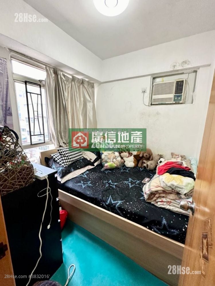 Kai Yee Court Sell 2 Bedrooms , 1 Bathroom 313 ft²