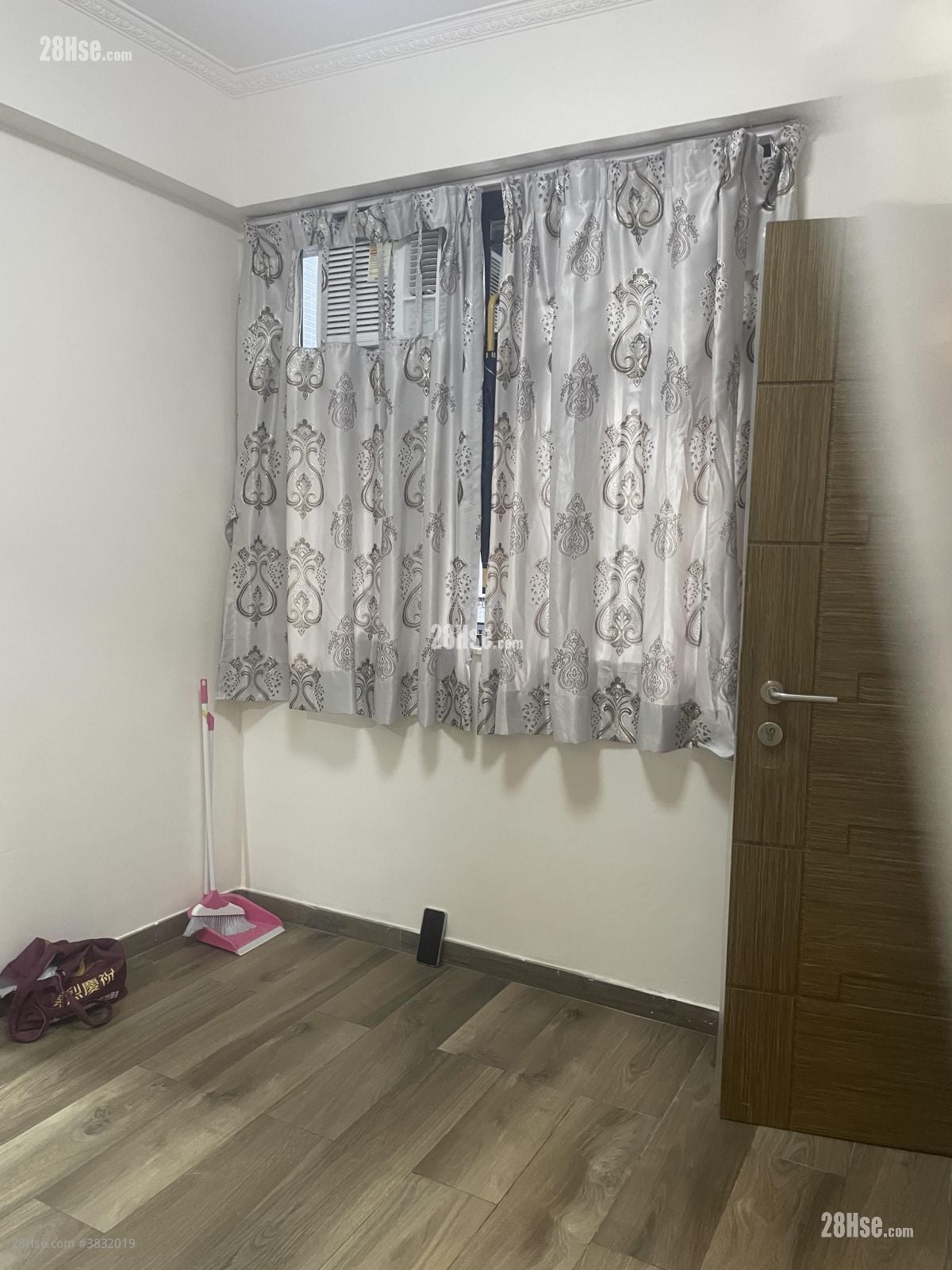 Wah Shing Mansion Rental 2 Bedrooms , 1 Bathroom 246 ft²