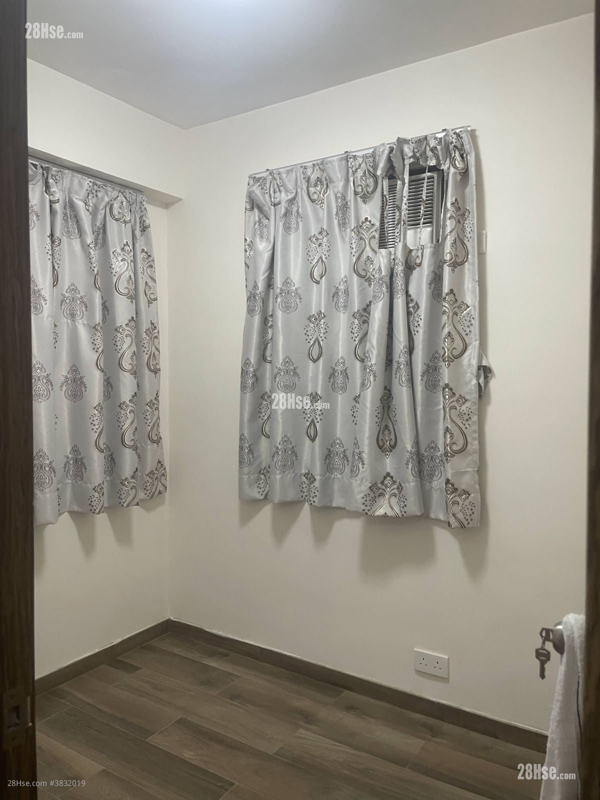 Wah Shing Mansion Rental 2 Bedrooms , 1 Bathroom 246 ft²