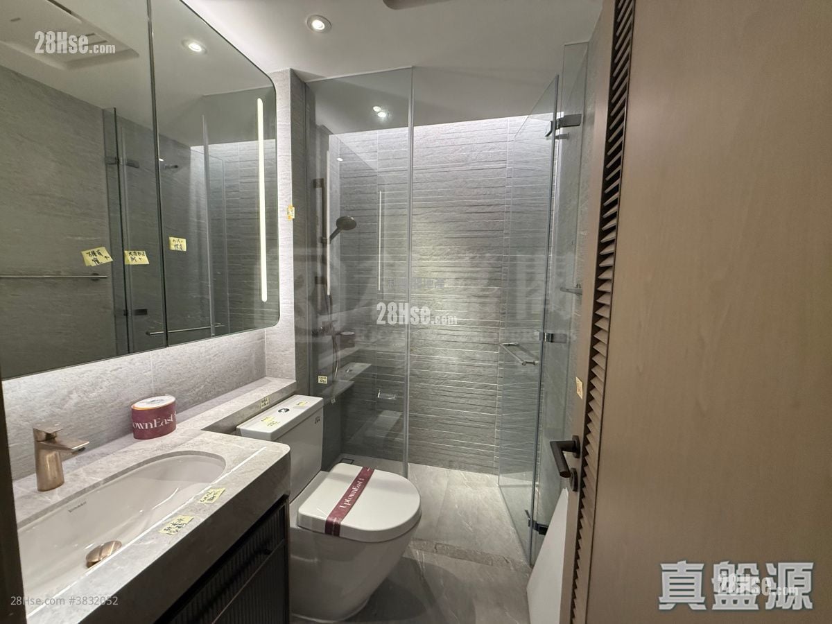 Uptown East Sell 336 ft²